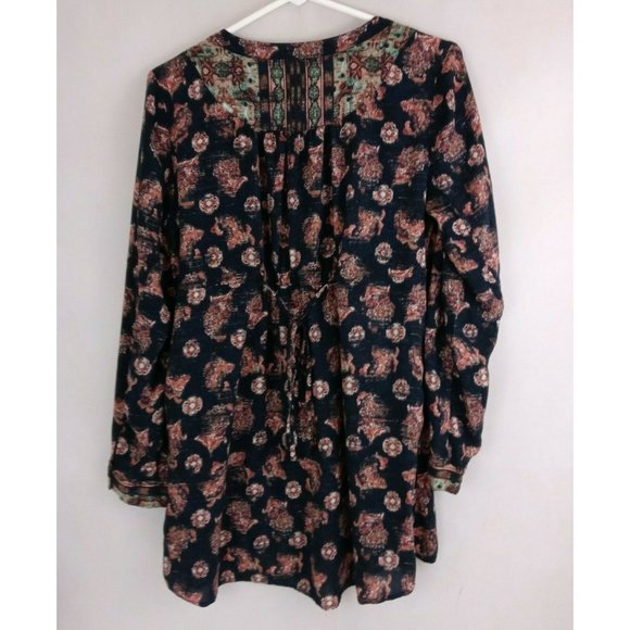 A Pea In The Pod Women's Black Boho Blouse With Floral Design Size Medium - Picture 2 of 5